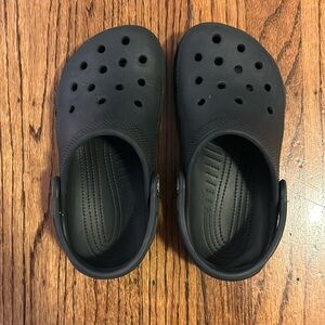 Black Kids Crocs.  Size J1.  GUC.
